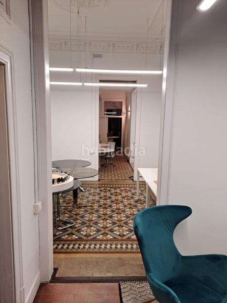 Foto c13683ec-0f1b-41cc-8937-55a5a43f7531. Location bureau avec chauffage dans Dreta de l´Eixample Barcelona