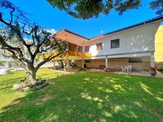 Maison à Bardaji-El Molí de Baix. Casa aislada en venta en cubelles  zona bardají