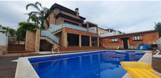 House in Roda de Barà. Casa en venta en roda de barà  urbanización eixample residencial