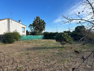 Residential Plot in Roda de Barà. Parcela en venta en roda de bará, zona berà mar  el francaset