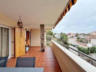House in Castellet i la Gornal. Casa esquinera en venta en castellet i la gornal  trencarroques