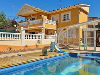House in Costa Cunit - Els Jardins - Els Rosers. Casa en venta en cunit  els jardins de cunit