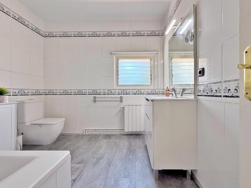 Foto 286d62e4-19c4-4f76-90da-7090d8267959. Casa amb calefacció piscina a Levantina - Montgavina - Quintmar Sitges