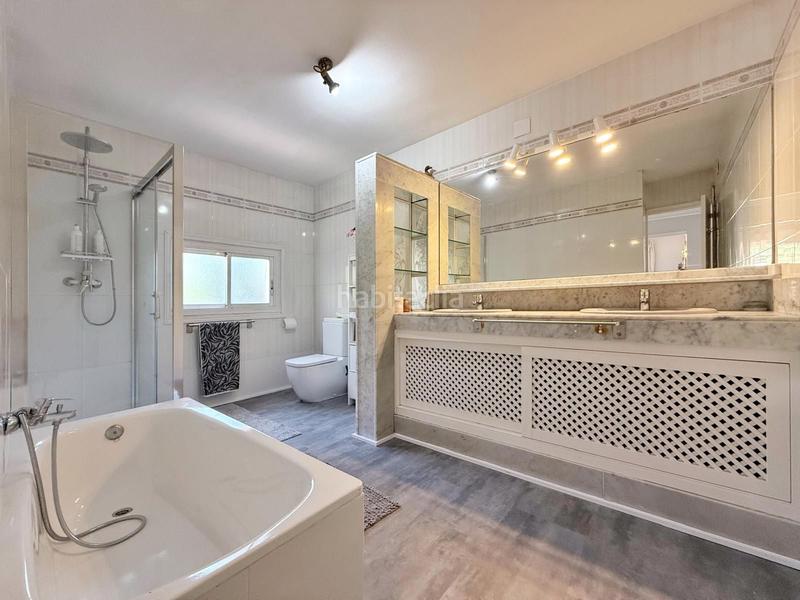 Foto 4a4c82db-c0fb-448e-a1a4-cf003cdcdc81. Casa amb calefacció piscina a Levantina - Montgavina - Quintmar Sitges