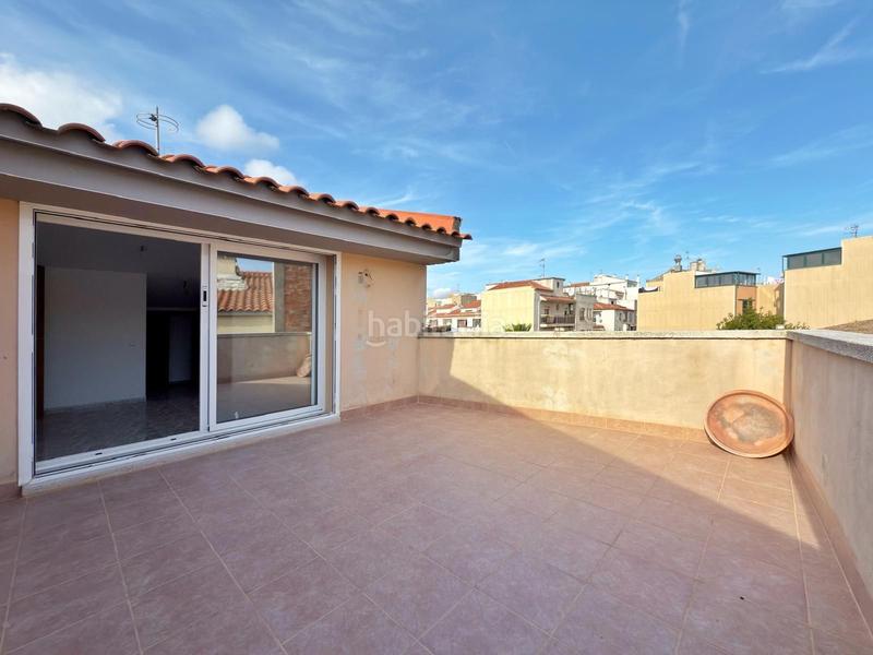 Foto 90864c6d-7300-4737-b38a-fd685127b847. Dúplex  en venta centro pueblo en el castell de Cubelles Cubelles