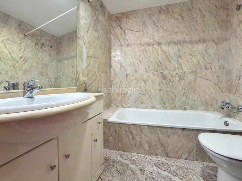 Foto ae023592-22a5-42de-bdbd-e4ab8f55412a. Dúplex  en venta centro pueblo en el castell de Cubelles Cubelles
