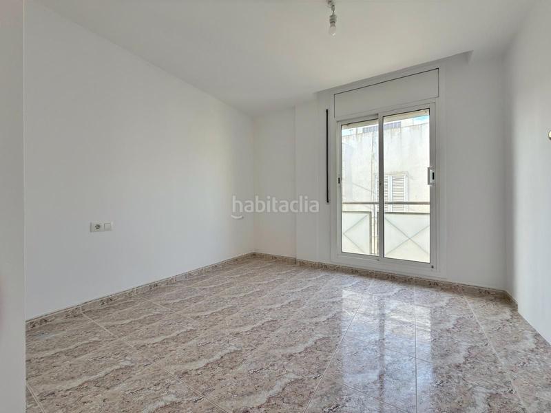 Foto b45ba3d1-997f-4786-a612-299c346e049c. Dúplex  en venta centro pueblo en el castell de Cubelles Cubelles