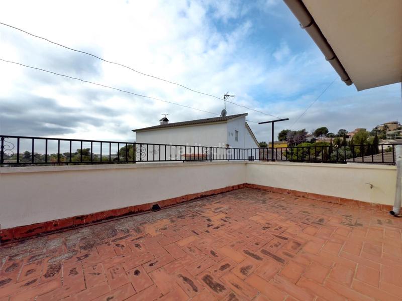 Foto c1e0353a-5f85-4cc1-a389-25727e5798ed. Casa amb piscina a Castellet i la Gornal