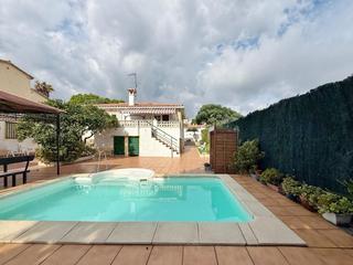 Casa a Roda de Barà. Casa unifamiliar en venta en roda de barà  mas roig