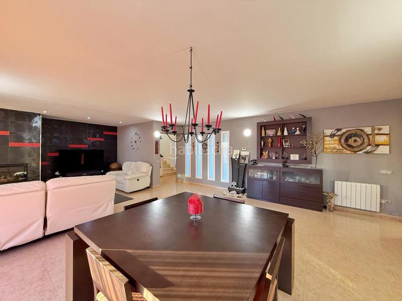 Foto 0927dc82-a78a-43b7-ba42-d472ee20daf7. Maison avec chauffage piscine dans Canyelles