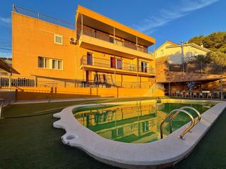 Maison à Canyelles. Casa en venta canyelles  urbanización california