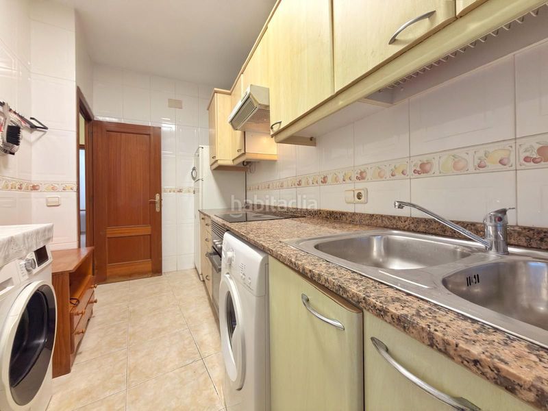 Foto c69e0076-e6f5-4e9a-b1f3-9bb1459c89ba. Pis a el castell de Cubelles Cubelles