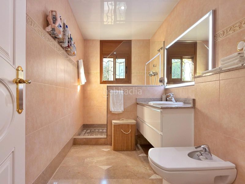 Foto 315203e3-d264-4530-a492-18fcf7c0e461. Casa amb calefacció a Passeig Maragall Gavà