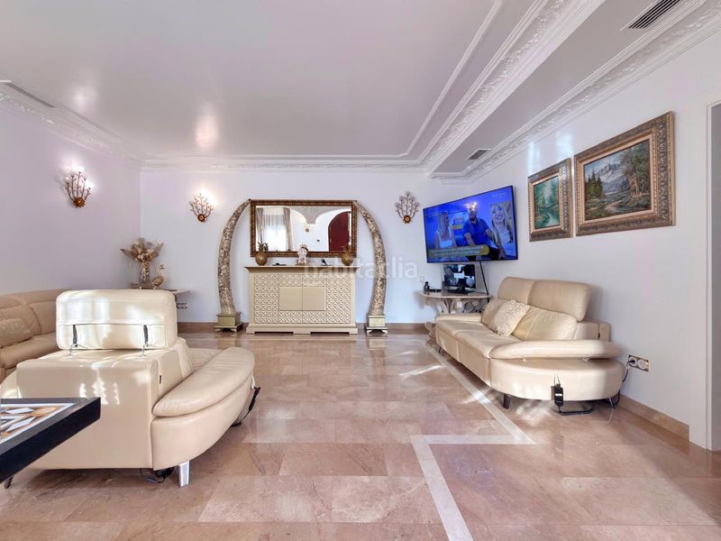 Foto 530630d7-a7bd-4225-90a7-49286ae02433. Casa amb calefacció a Passeig Maragall Gavà