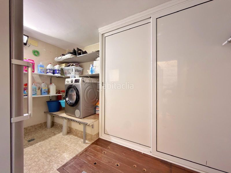 Foto c795675d-1b28-41e2-8768-690e807054a1. Casa amb calefacció a Passeig Maragall Gavà