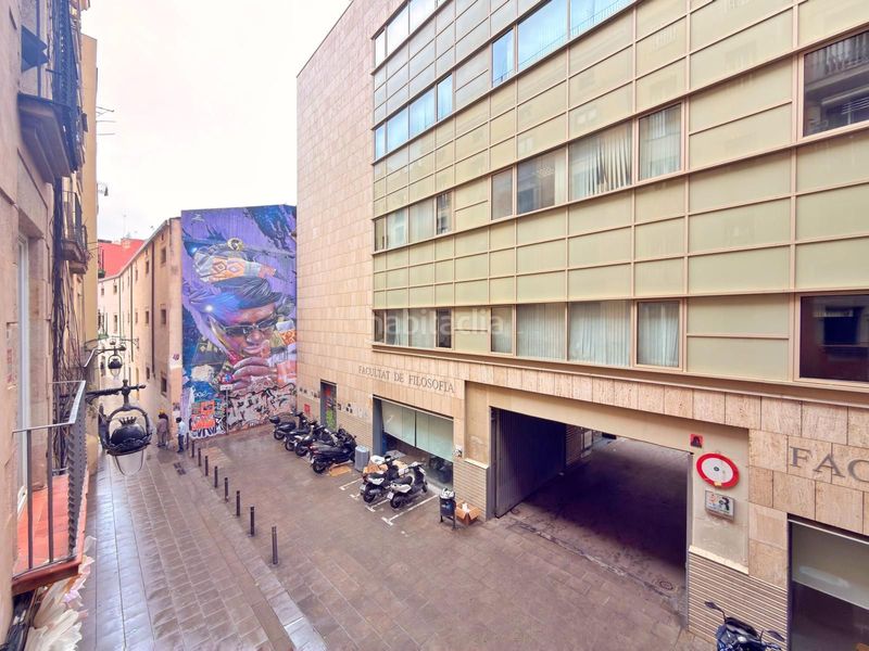 Foto 4071ae64-1952-42a3-9e43-09b18be3fc46. Pis a Raval Barcelona