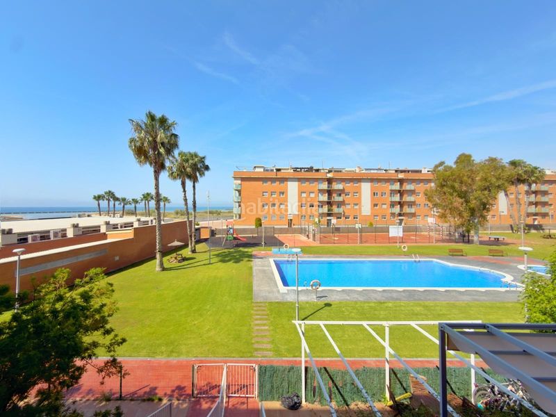 Foto 8d0880ea-9875-4404-a8a8-d55d4cd3c3f7. Pis amb calefacció piscina a Les Salines-Pla de Sant Pere Cubelles