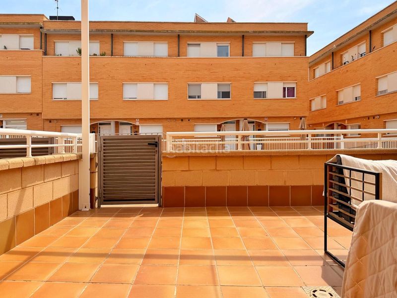 Foto a1875057-9191-4bb2-91d1-a845295f3cf6. Casa adossada amb calefacció piscina a Les Salines-Pla de Sant Pere Cubelles