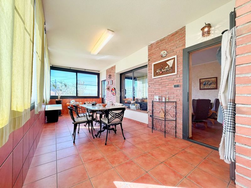 Foto 6ac0e52d-d936-45ef-b97d-25d1a825c1d7. Casa amb piscina a Canyelles