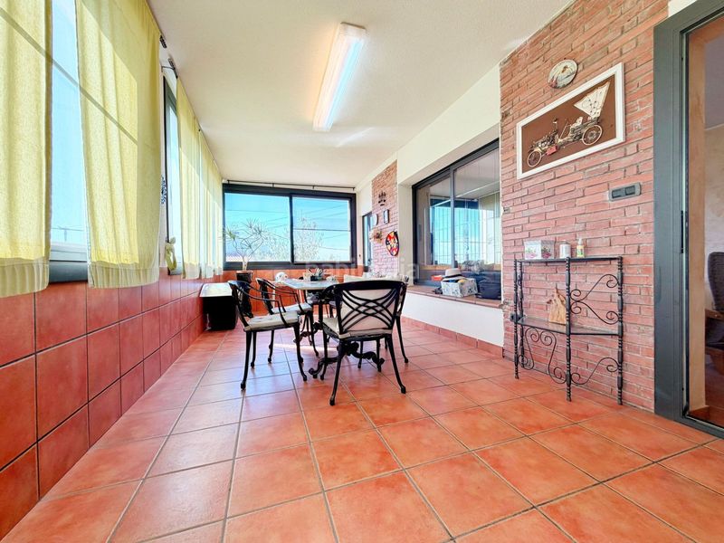 Foto dd8566e3-e555-4b90-8966-62200d363927. Casa amb piscina a Canyelles
