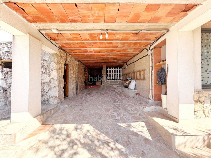 Foto f4dd7b18-ee5f-4912-97d4-993ea92667e5. Casa amb piscina a Canyelles