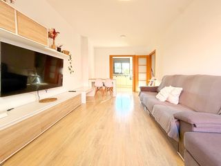 Pis a Santa Maria-l´Eixample-Sud Sumella. Piso en venta en cubelles  centro pueblo