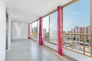 Appartement à Avinguda de la costa blanca 142. Impresionante propiedad a un paso del mar.