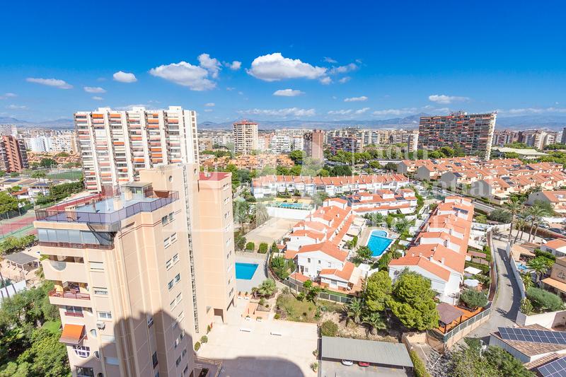 Foto 621bfba3-5176-456c-917e-fdeda9b18a54. Piso en calle del curricán 27 vistas de ensueño en cabo huertas en Alicante