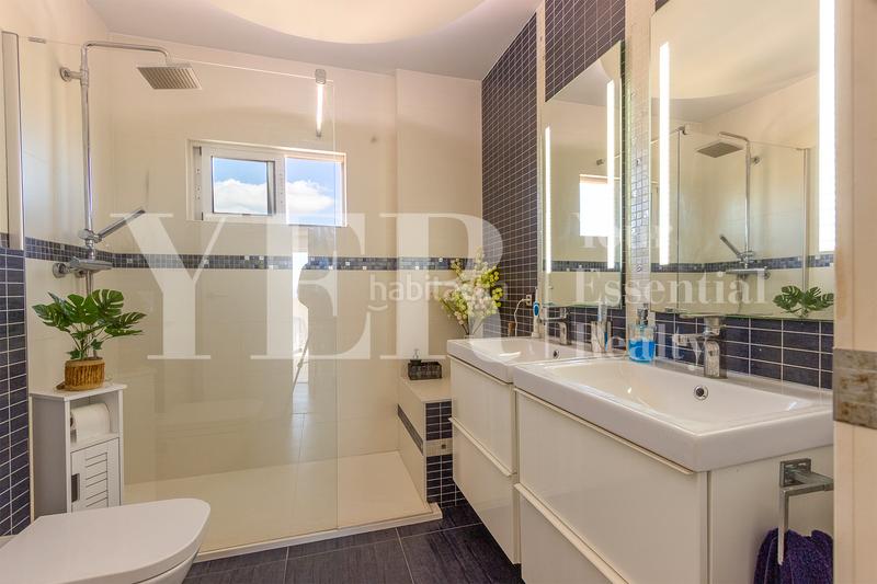 Foto 654e4e6b-b1d2-4136-8fff-782179def8b8. Piso en calle del curricán 27 vistas de ensueño en cabo huertas en Alicante