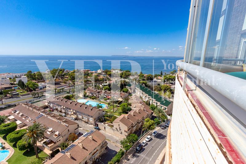 Foto b17274fe-0a56-48e1-b9ab-75700b328362. Piso en calle del curricán 27 vistas de ensueño en cabo huertas en Alicante