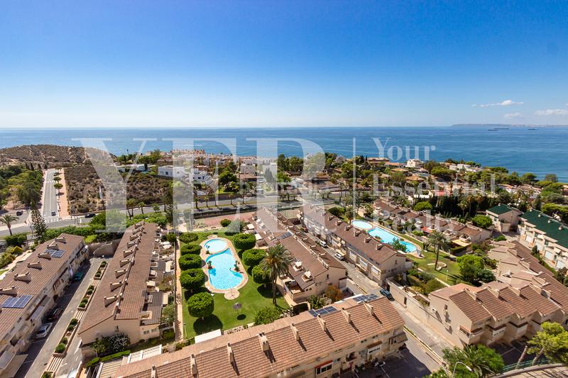 Foto dfc5e96e-ac32-4f7f-adc5-63bdae14dd7a. Piso en calle del curricán 27 vistas de ensueño en cabo huertas en Alicante