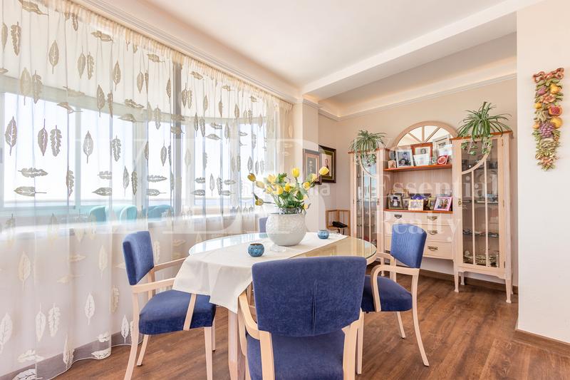 Foto e27cfc16-fe28-4d3f-bcc7-215885feb1ea. Piso en calle del curricán 27 vistas de ensueño en cabo huertas en Alicante