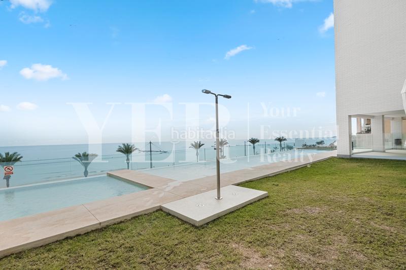 Foto 922c0f7b-c8a5-4764-9809-27e6aa9e76ea. Àtic amb aparcament piscina a Playa Muchavista Campello (el)