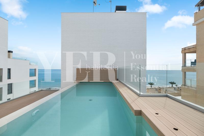 Foto dff4447f-4b98-4a12-a643-7f0ae643fc72. Àtic amb aparcament piscina a Playa Muchavista Campello (el)