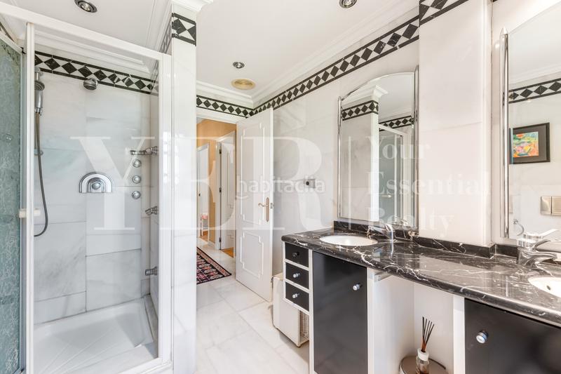 Foto 62358ab2-008d-452a-8a0c-e1cd31a50ede. Chalet con camino riscaldamento parcheggio piscina in Elche / Elx