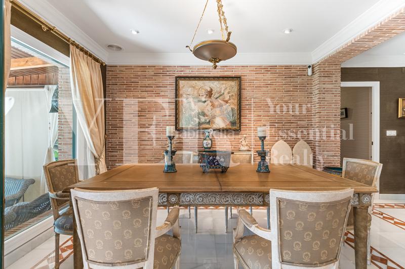 Foto ace3ba5d-3c93-45de-81fe-451209ed42b2. Chalet con camino riscaldamento parcheggio piscina in Elche / Elx