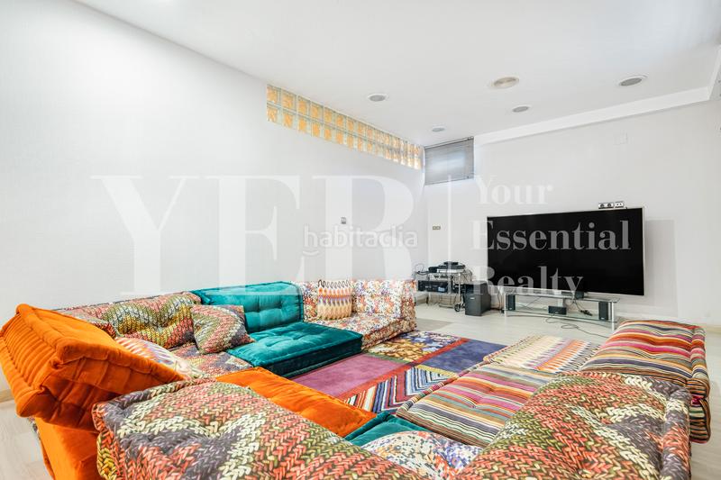 Foto b26ee470-a891-4267-af76-e856b92bd965. Chalet con camino riscaldamento parcheggio piscina in Elche / Elx