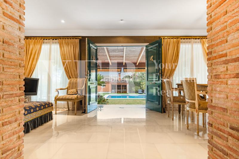 Foto e7c41d0f-f479-458e-8121-6f310eb6698c. Chalet con camino riscaldamento parcheggio piscina in Elche / Elx