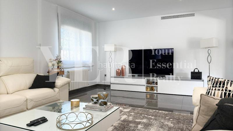 Foto 7b7e8cdd-b73e-40aa-8d54-986f0ee1f3d3. Chalet en carrer lo gat 40 en Bellavista-Capiscol-Frank Espinós San Juan de Alicante