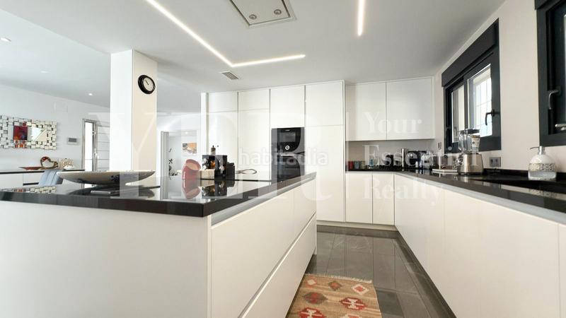 Foto d9453b7b-9a42-4bc3-b15e-f5f35c7df7d9. Chalet en carrer lo gat 40 en Bellavista-Capiscol-Frank Espinós San Juan de Alicante