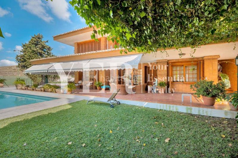 Foto 8248fca4-d144-4c71-b668-dfc78016ac6a. House with pool in Santa Faz Alicante