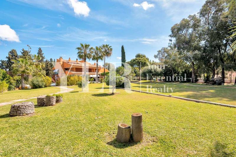 Foto dab27c4c-fcb2-42e2-a138-107205d4f22b. House with pool in Santa Faz Alicante