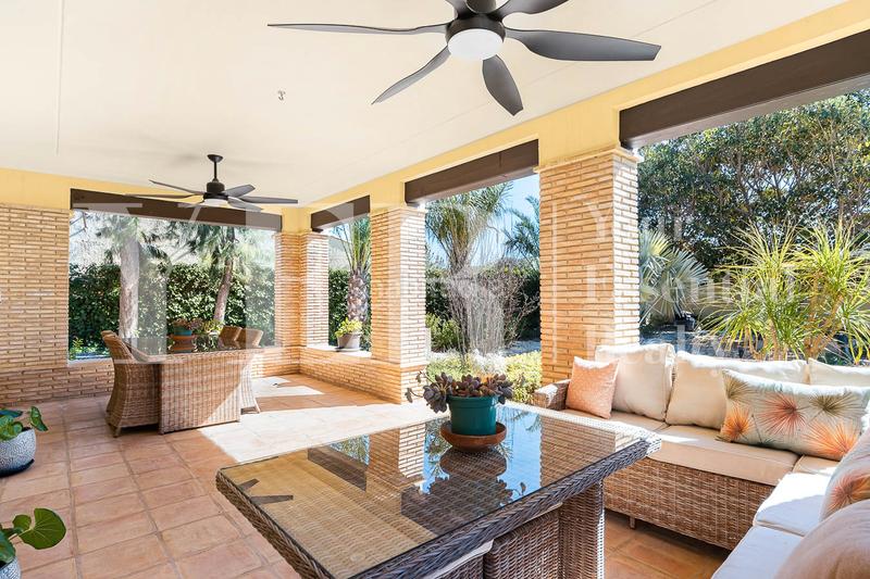 Foto 4452fe9c-aa7c-4976-a8ac-5932c019cf33. Chalet en Busot