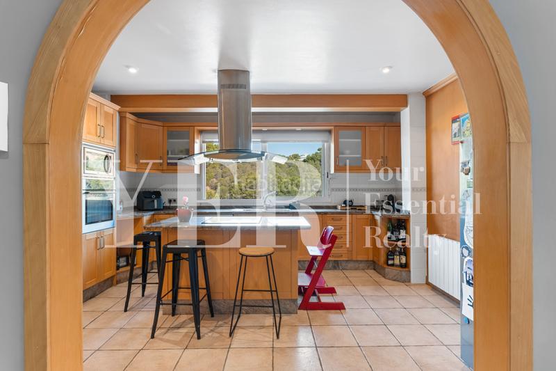 Foto 1a73ac66-339a-4b88-aa98-6f48d58e04ac. Chalet con piscina in Mascarat Altea