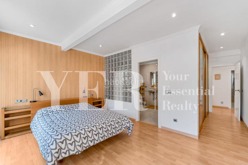 Foto 7d958d19-1353-48a4-86c1-2e24f6a71ad5. Chalet con piscina in Mascarat Altea