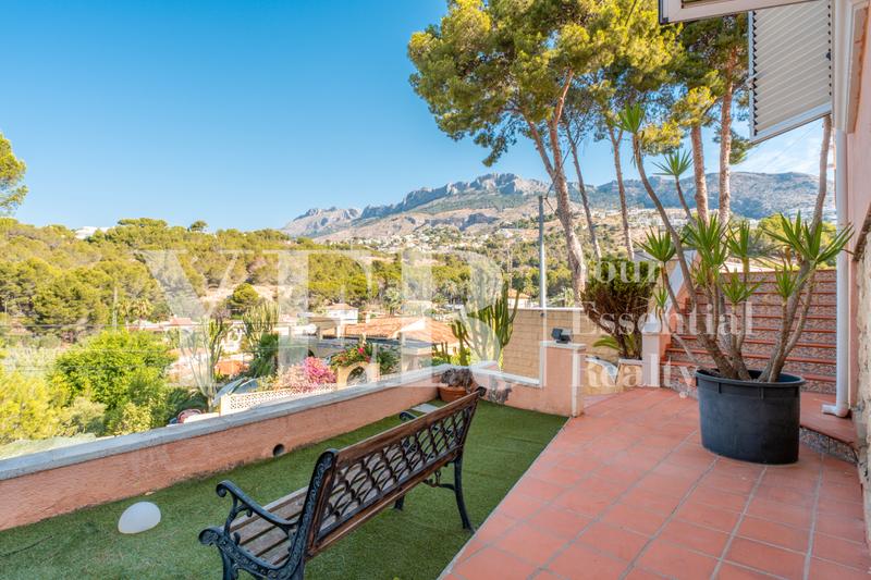 Foto 91f29233-02ce-4cdb-bb6c-ae9124c360d0. Chalet con piscina in Mascarat Altea