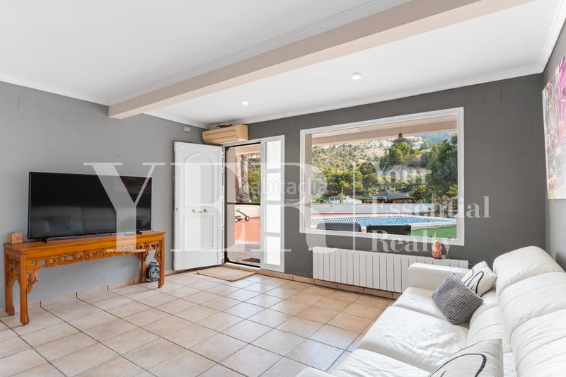 Foto c17de8b6-517d-4b3e-a1aa-2f4cf3533ecc. Chalet con piscina in Mascarat Altea