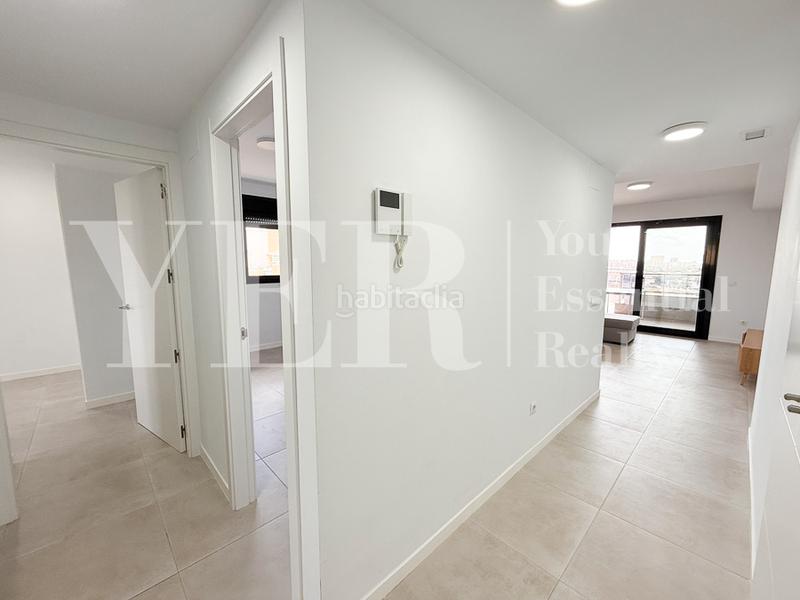Foto 1093da41-48fc-4f27-9b51-4ba4a13b49fb. Piso en calle del torero vicente blau “el tino” 3 piso en venta en el corazón del PAU 5 "mariola sun" en Alicante