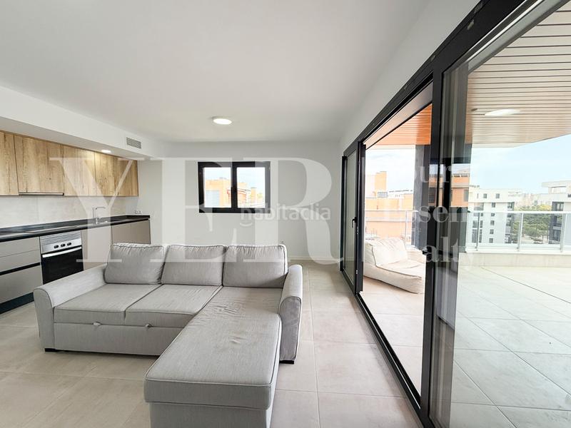 Foto 4cdd3773-e3e6-4d96-9397-0cc6b6a20ba2. Piso en calle del torero vicente blau “el tino” 3 piso en venta en el corazón del PAU 5 "mariola sun" en Alicante