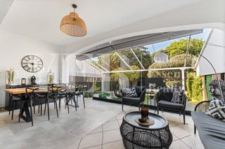 Reihenhaus  Avenida pintor pérez gil. Impresionante bungalow en golf alicante